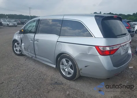 2013 Honda Odyssey Touring/Touring Elite from USA, damaged, VIN 5FNRL5H90DB080955